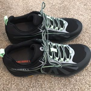 Merrell Siren Edge Waterproof Hiking Shoe